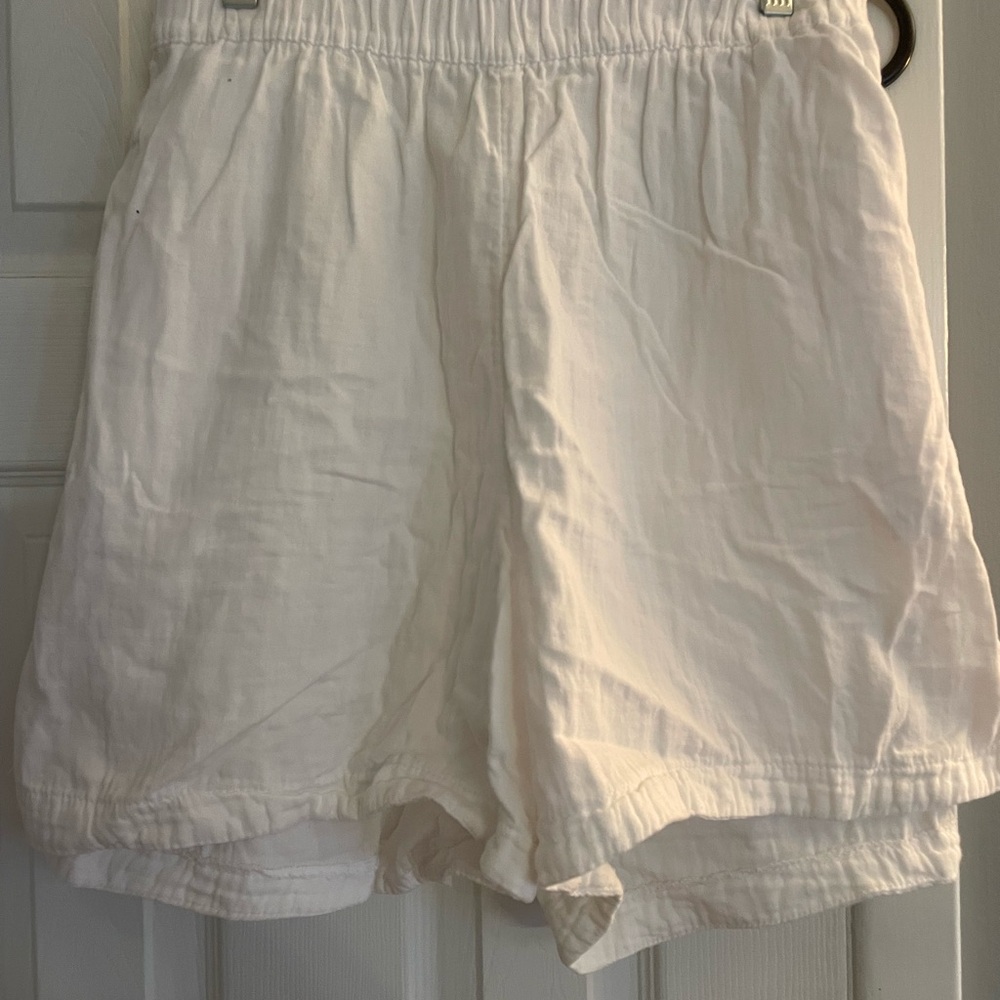 White Crinkly Linen Women's Shorts